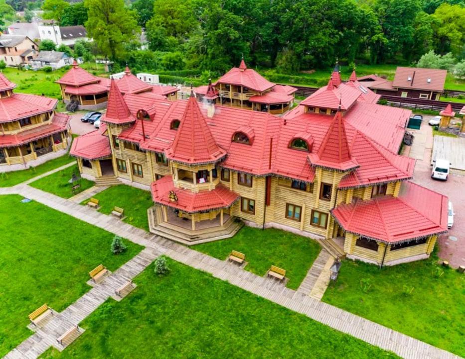 Загородный Комплекс Fort Pirnov Park Pirnove Bagian luar foto
