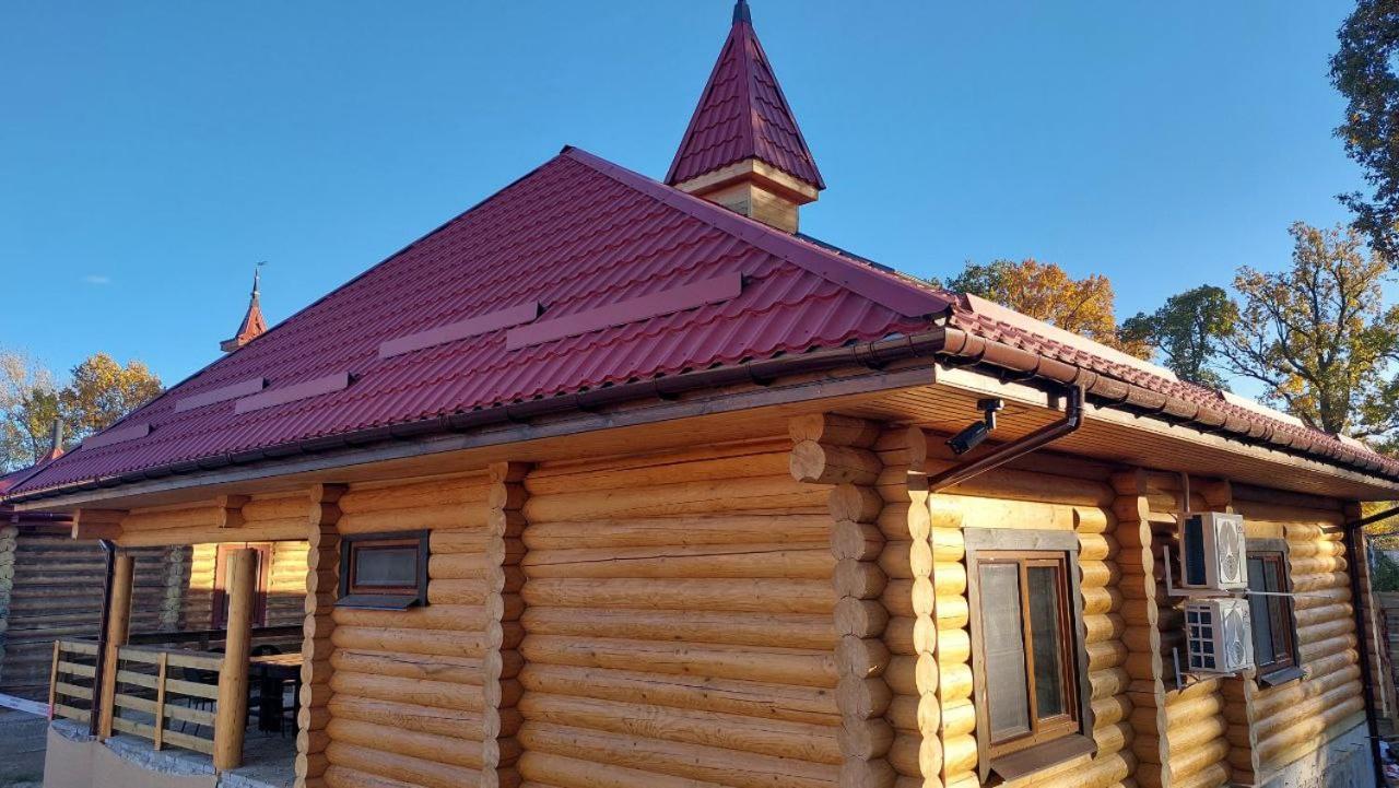 Загородный Комплекс Fort Pirnov Park Pirnove Bagian luar foto